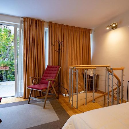 Acropolis Metro St.3 Bedrοοms 6 Persons Maisonette 아테네 외부 사진