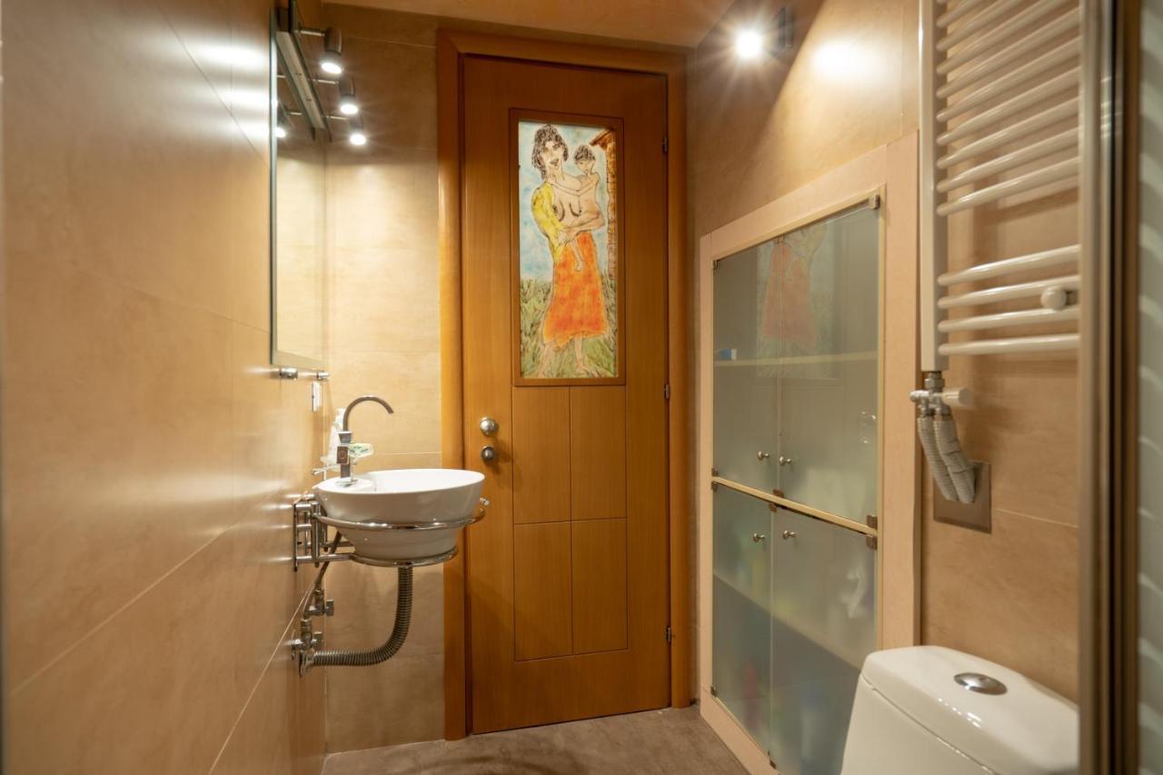 Acropolis Metro St.3 Bedrοοms 6 Persons Maisonette 아테네 외부 사진