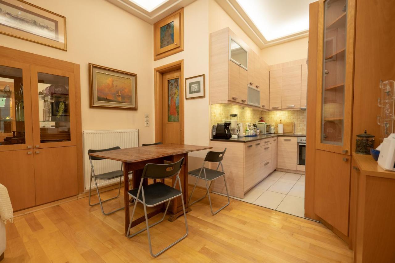 Acropolis Metro St.3 Bedrοοms 6 Persons Maisonette 아테네 외부 사진