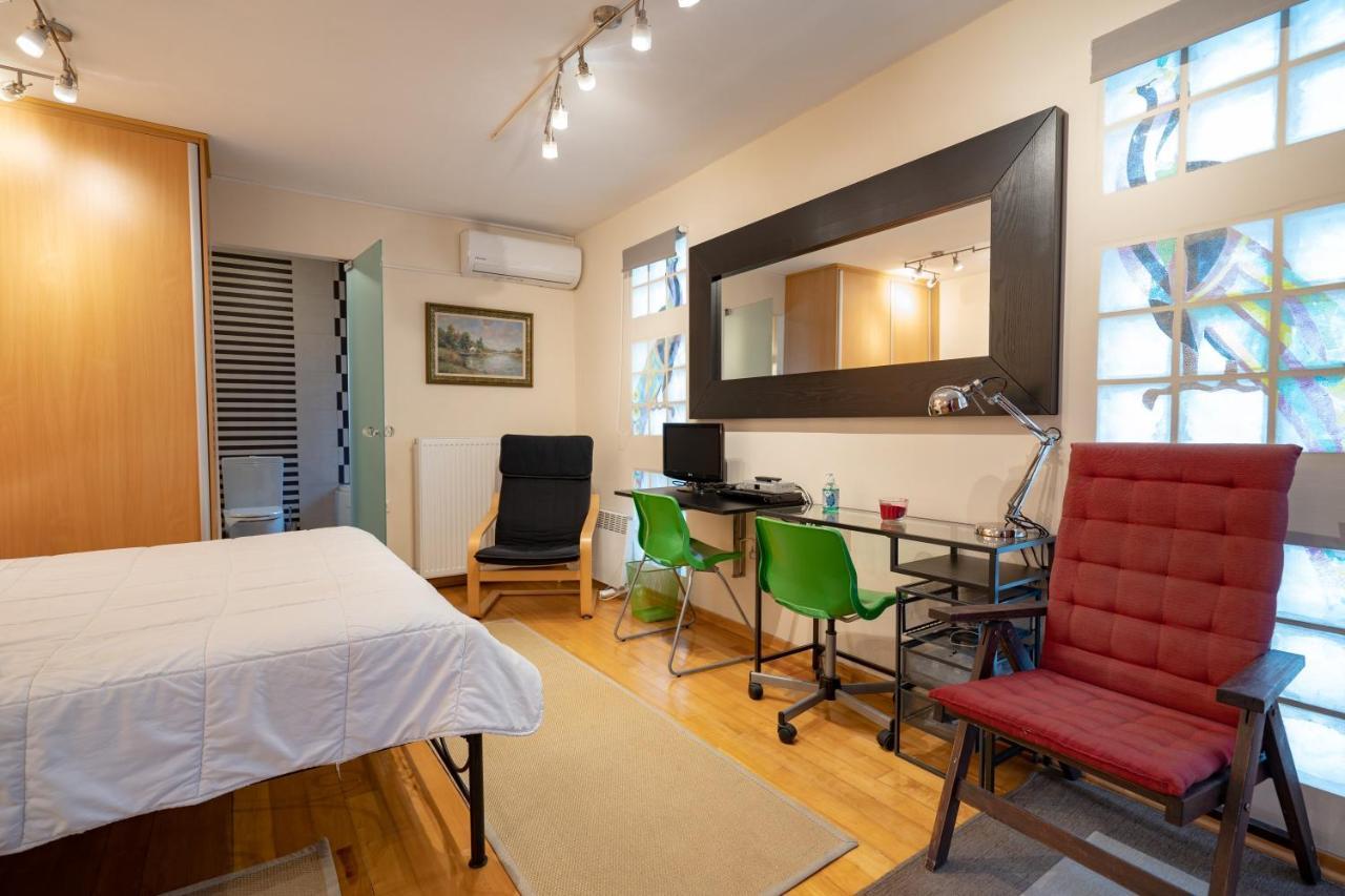 Acropolis Metro St.3 Bedrοοms 6 Persons Maisonette 아테네 외부 사진